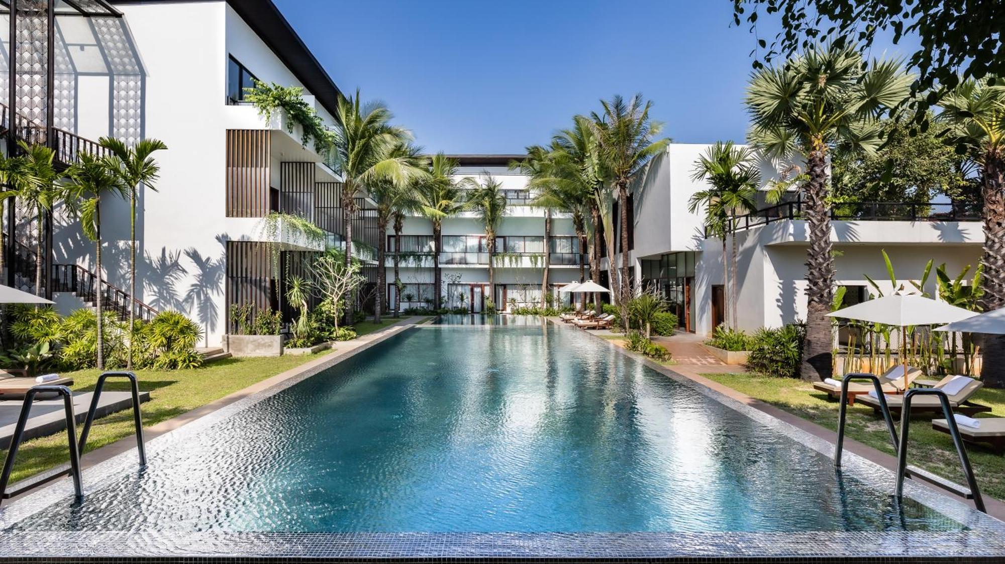 Shintana Saya La Maison Siem Reap Exterior foto The pool at the hotel