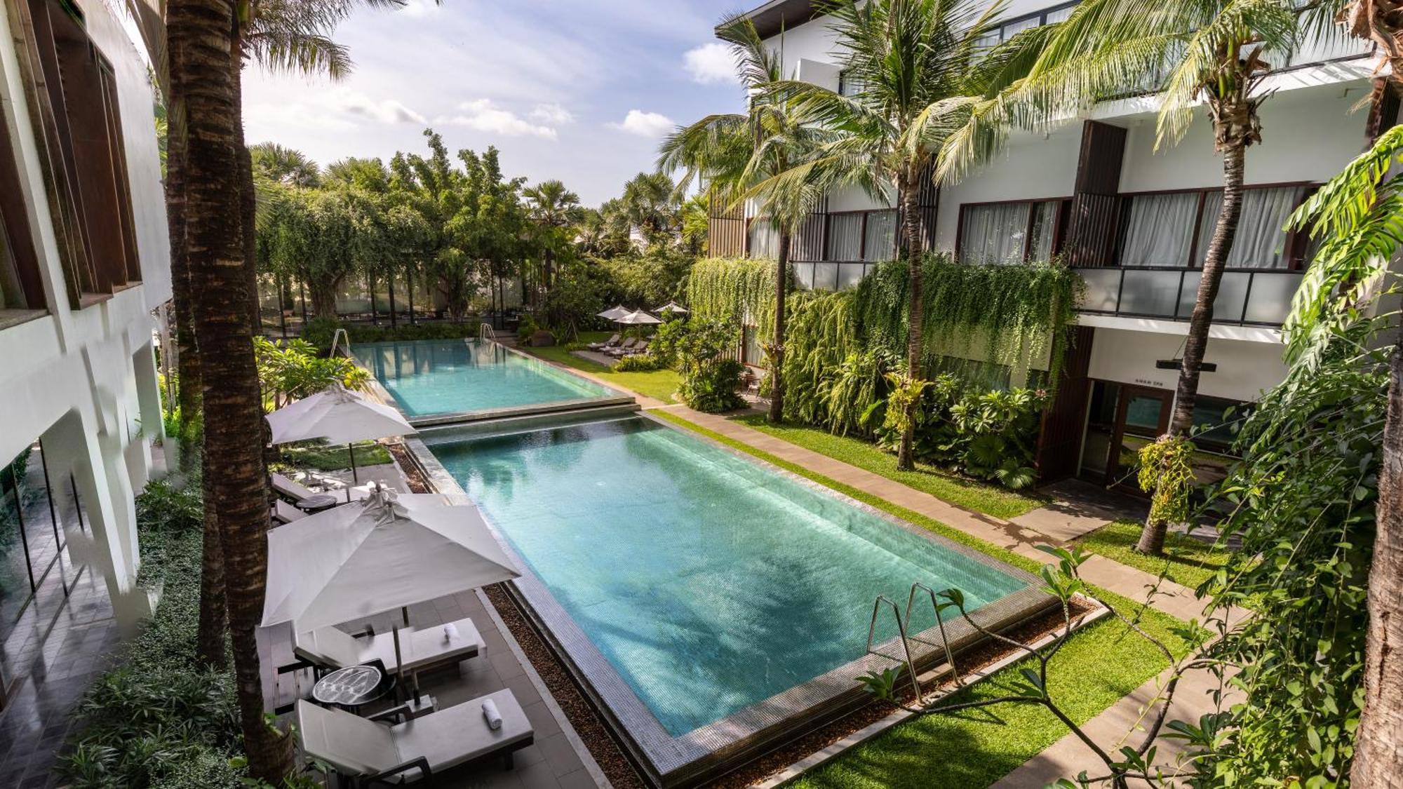 Shintana Saya La Maison Siem Reap Exterior foto The pool at the hotel